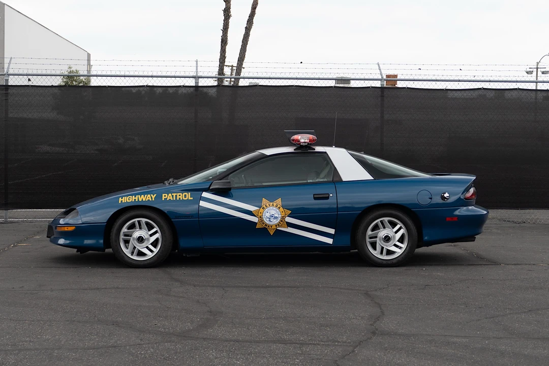 1995 Chevrolet Camaro 4th Gen - Image 2 of 31