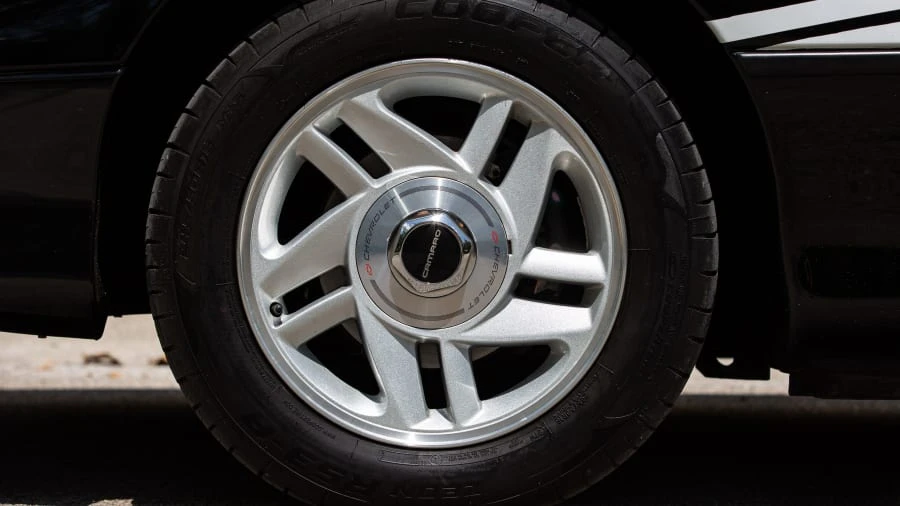 1995 Chevrolet Camaro 4th Gen - Image 13 of 24