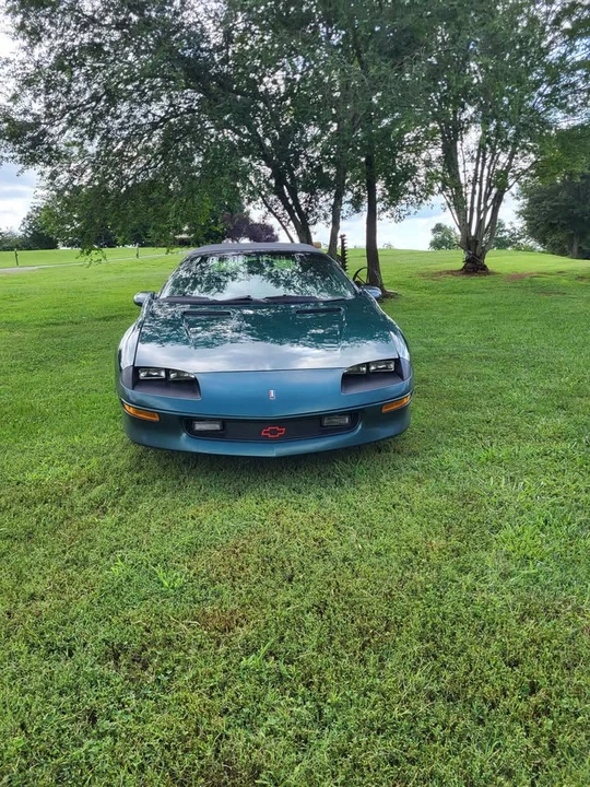 1995 Chevrolet Camaro 4th Gen - Image 2 of 8