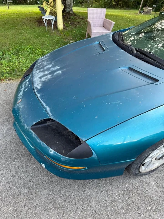 1995 Chevrolet Camaro 4th Gen - Image 2 of 18