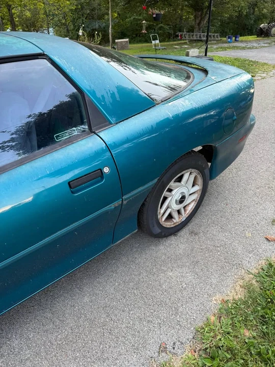1995 Chevrolet Camaro 4th Gen - Image 4 of 18