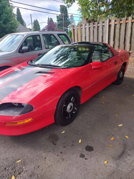 1995 Chevrolet Camaro 4th Gen - Image 2 of 8