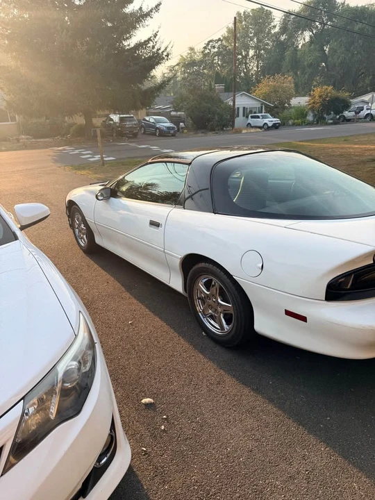 1995 Chevrolet Camaro 4th Gen - Image 4 of 13