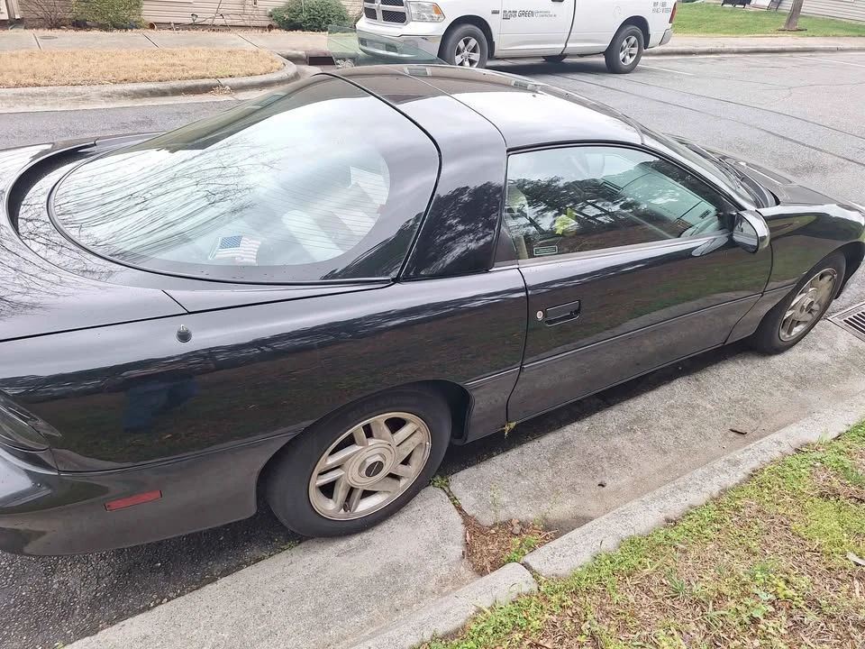 1995 Chevrolet Camaro 4th Gen - Image 2 of 8