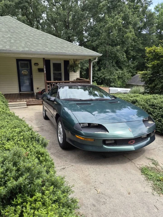 1995 Chevrolet Camaro 4th Gen - Image 2 of 8