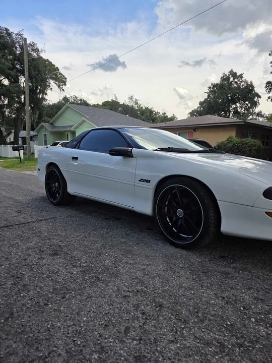 1995 Chevrolet Camaro 4th Gen - Image 4 of 12