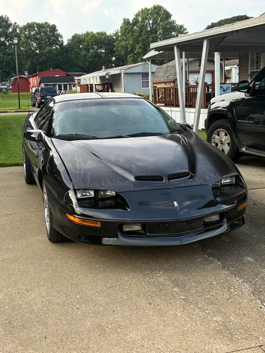 1995 Chevrolet Camaro 4th Gen - Image 2 of 8
