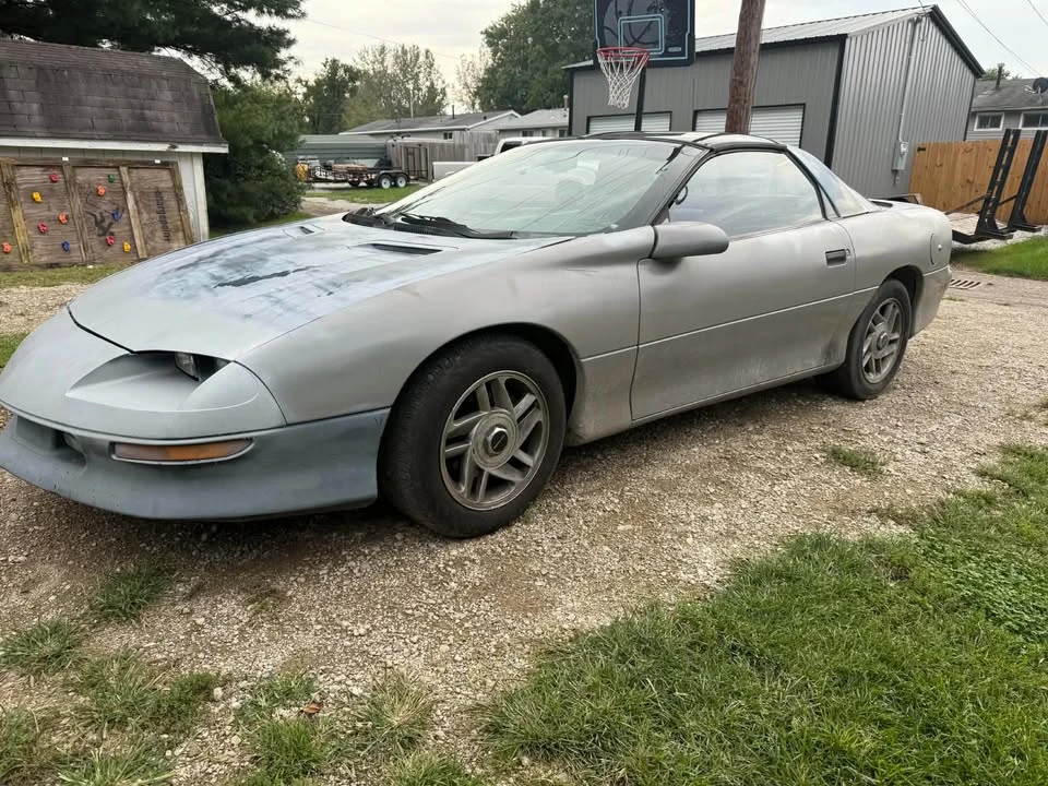 1995 Chevrolet Camaro 4th Gen - Image 2 of 6