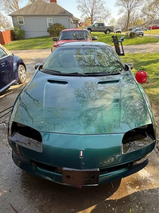 1995 Chevrolet Camaro 4th Gen - Image 2 of 9