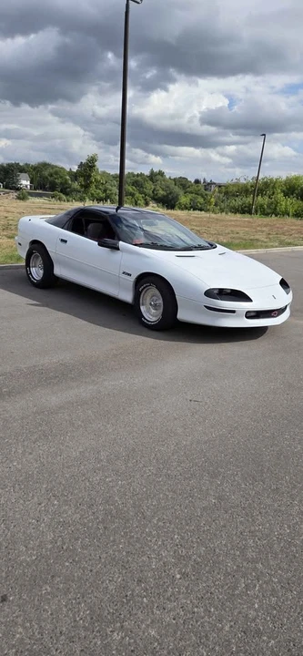 1995 Chevrolet Camaro 4th Gen - Image 3 of 9