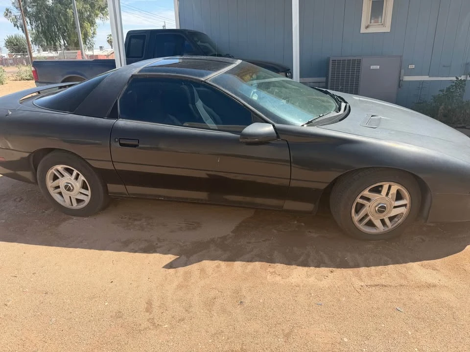 1995 Chevrolet Camaro 4th Gen - Image 2 of 8