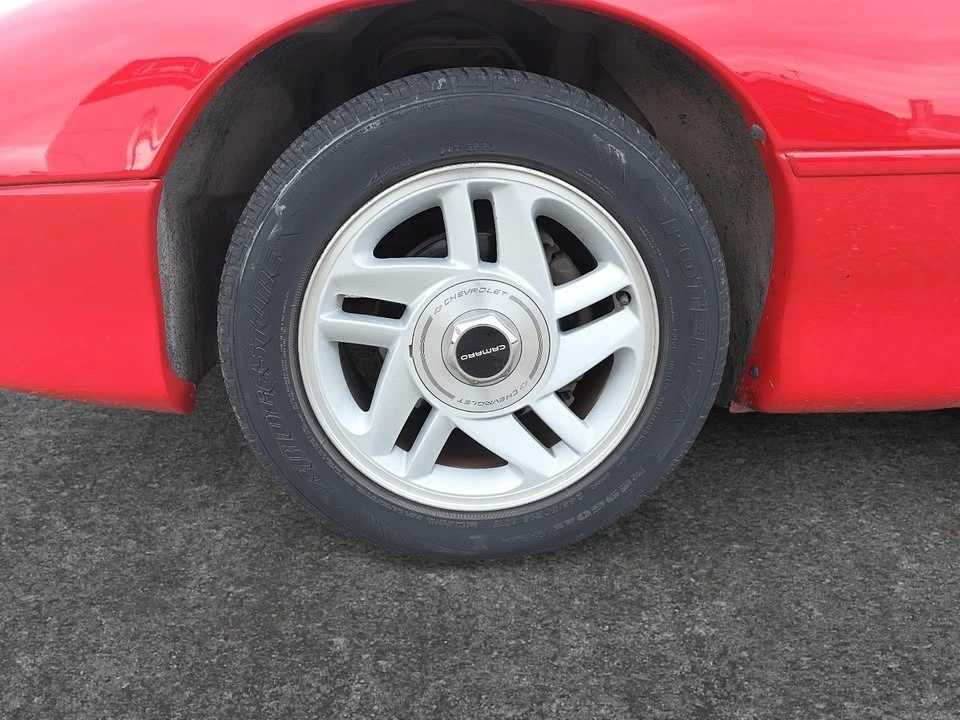 1995 Chevrolet Camaro 4th Gen - Image 9 of 10