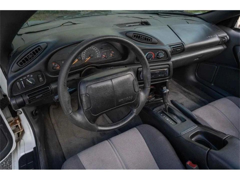 1995 Chevrolet Camaro 4th Gen - Image 6 of 14