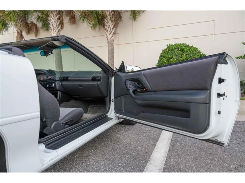 1995 Chevrolet Camaro 4th Gen - Image 13 of 14