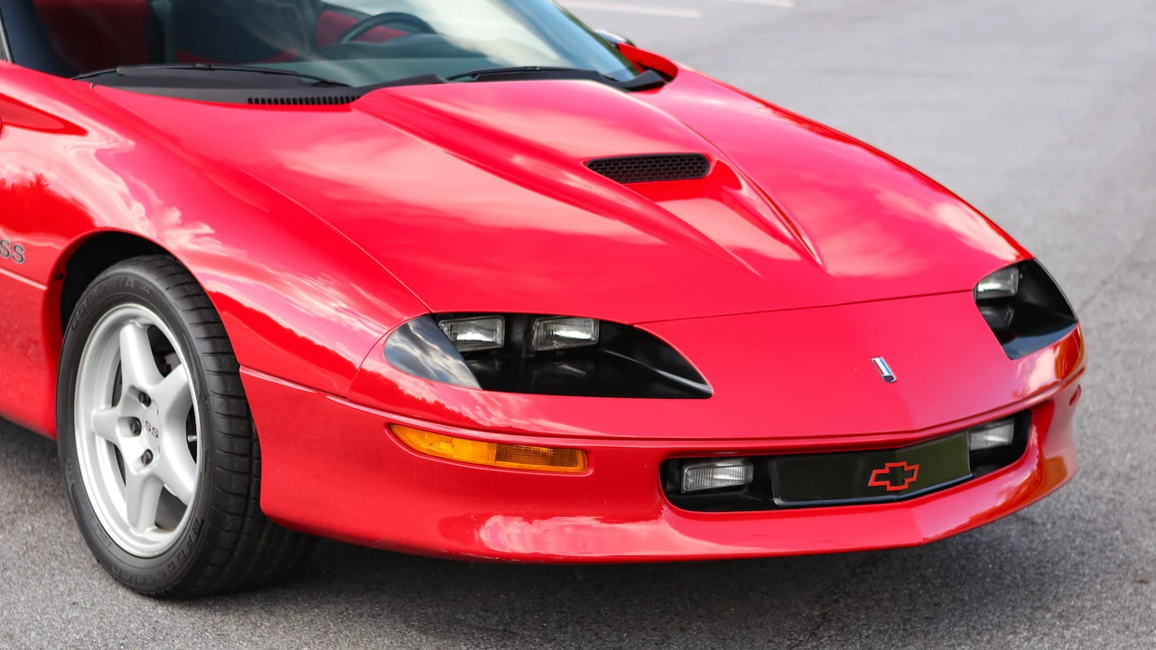 1995 Chevrolet Camaro 4th Gen - Image 2 of 31