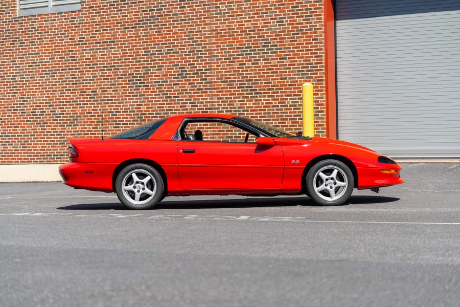 1995 Chevrolet Camaro 4th Gen - Image 2 of 18
