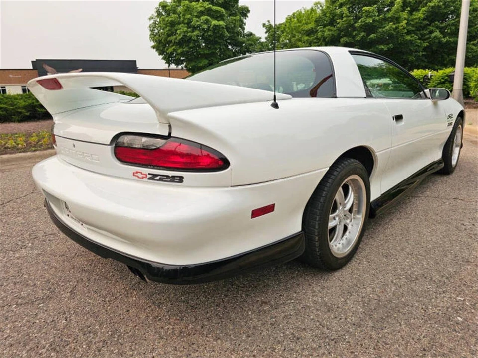 1995 Chevrolet Camaro Z28 4th Gen - Image 5 of 31