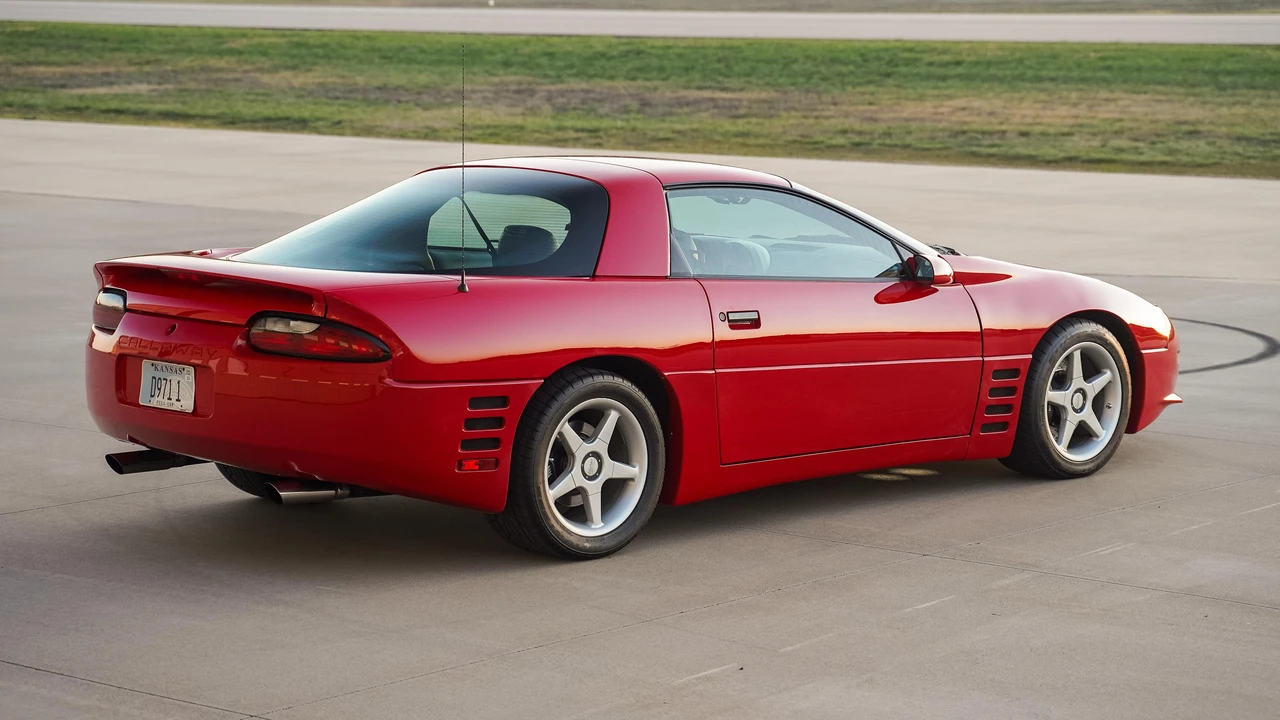 1995 Chevrolet Camaro Z28 4th Gen - Image 19 of 31