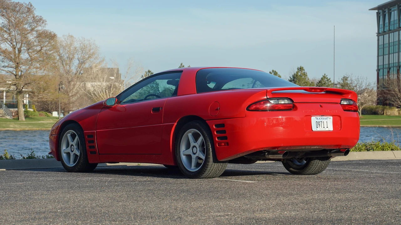1995 Chevrolet Camaro Z28 4th Gen - Image 13 of 31