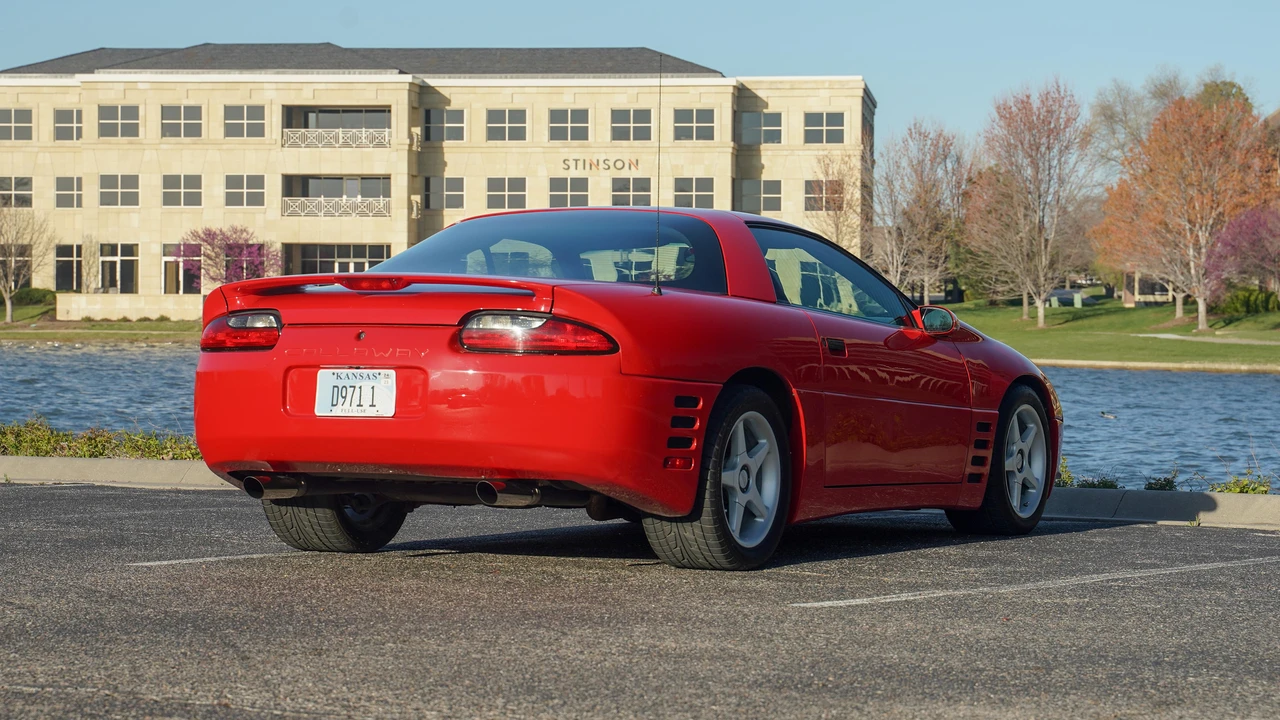 1995 Chevrolet Camaro Z28 4th Gen - Image 17 of 31