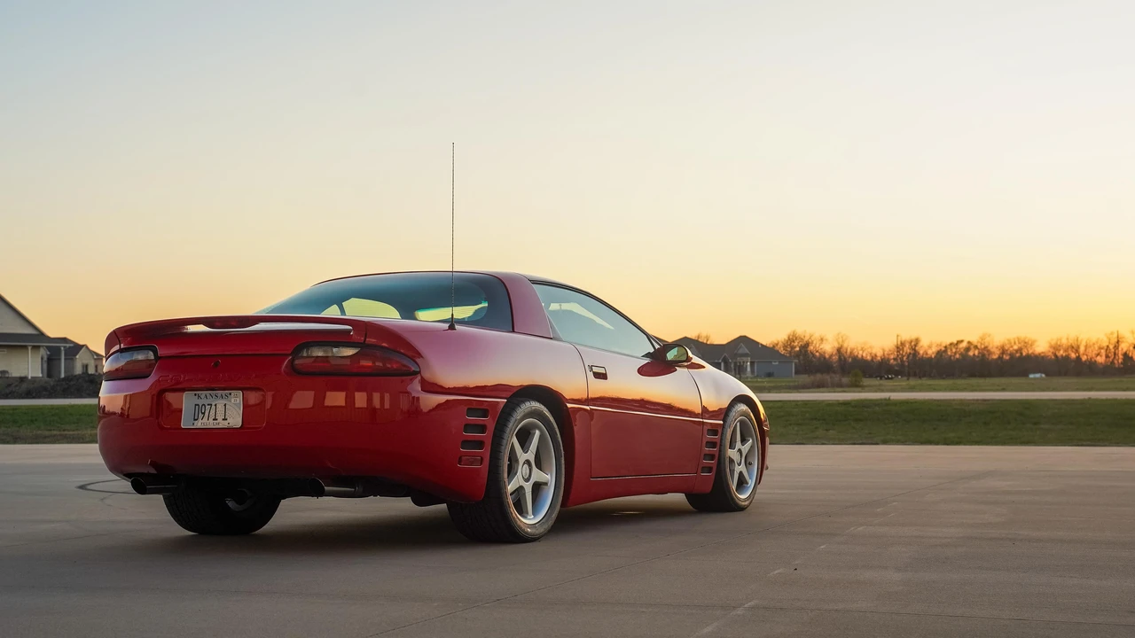 1995 Chevrolet Camaro Z28 4th Gen - Image 18 of 31
