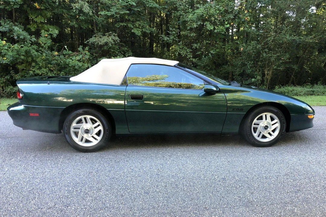 1995 Chevrolet Camaro Z28 4th Gen - Image 3 of 31