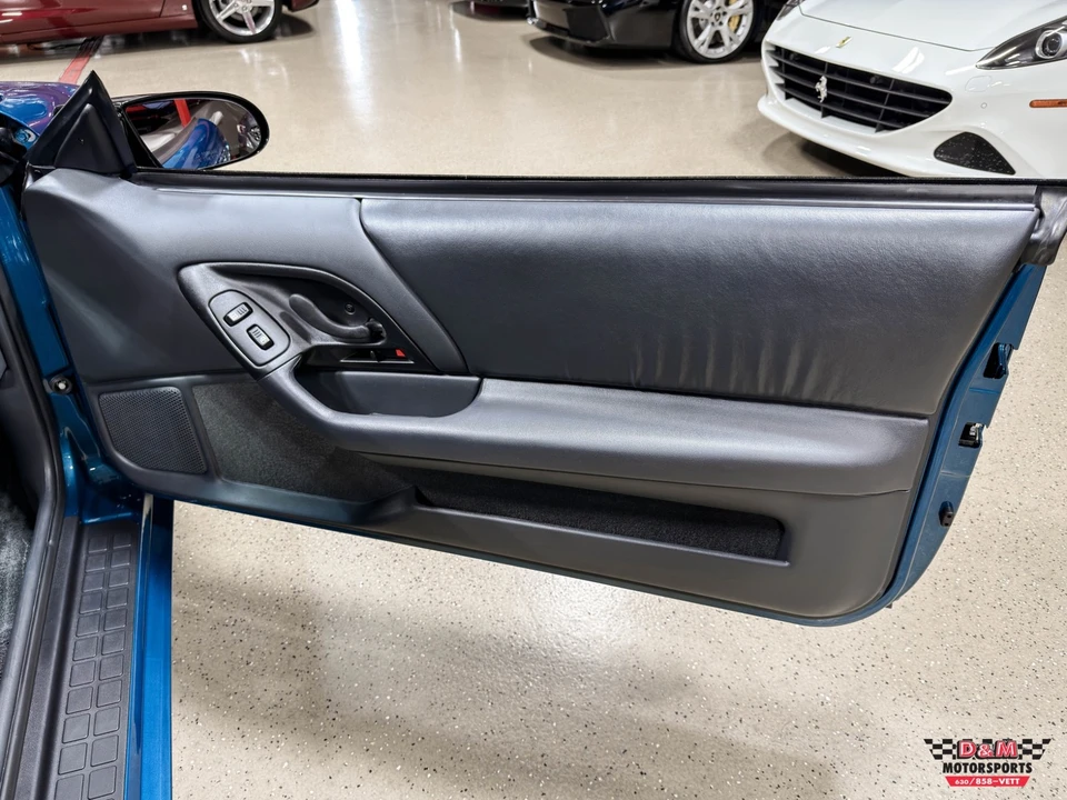 1995 Chevrolet - Image 26 of 31
