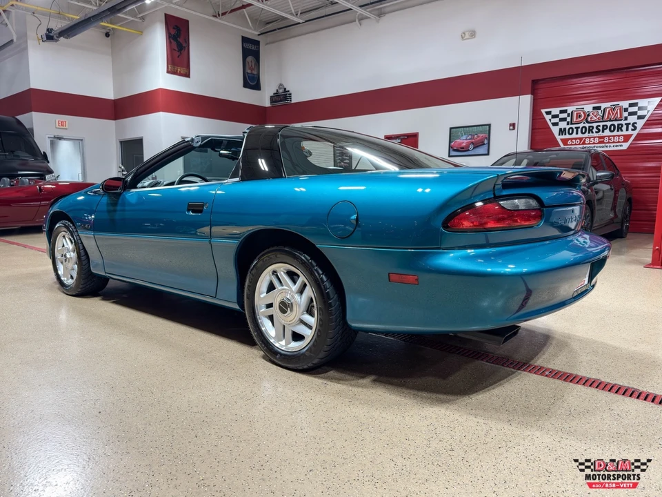 1995 Chevrolet - Image 3 of 31