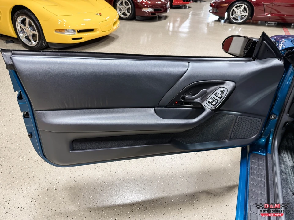 1995 Chevrolet Camaro Z28 4th Gen - Image 25 of 31