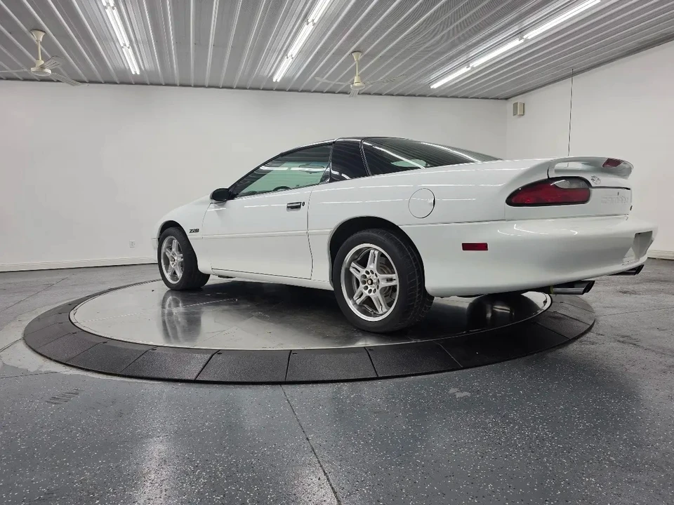 1995 Chevrolet Camaro Z28 4th Gen - Image 2 of 31