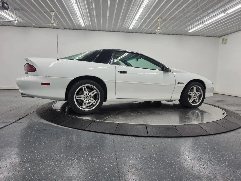 1995 Chevrolet Camaro Z28 4th Gen - Image 3 of 31
