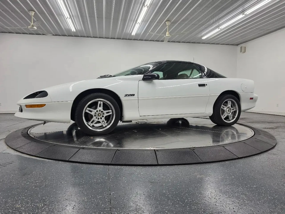 1995 Chevrolet Camaro Z28 4th Gen - Image 11 of 31