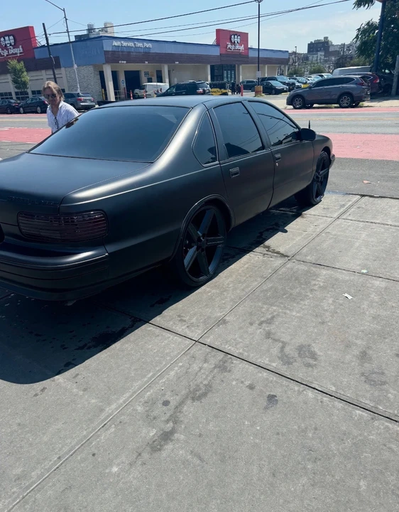 1995 Chevrolet Caprice - Image 2 of 21