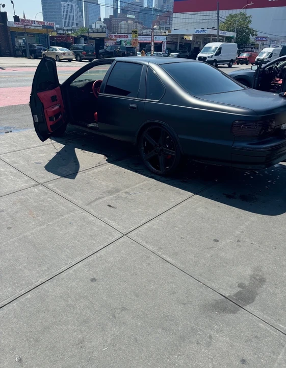 1995 Chevrolet Caprice - Image 3 of 21