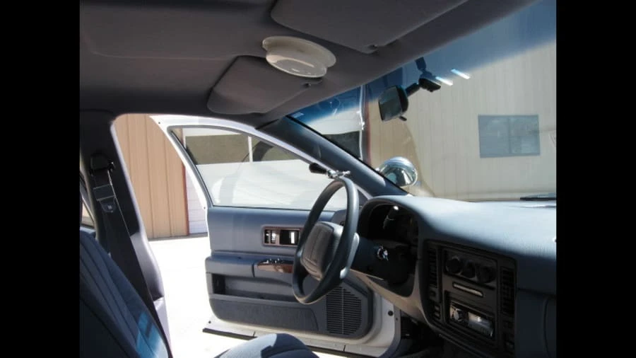 1995 Chevrolet Caprice - Image 4 of 8