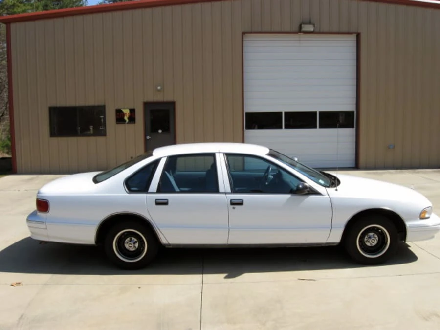 1995 Chevrolet Caprice - Image 2 of 8