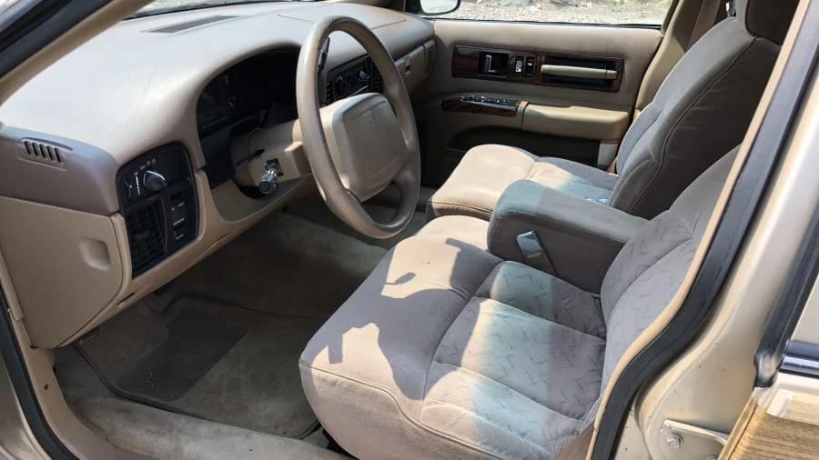 1995 Chevrolet Caprice - Image 4 of 8
