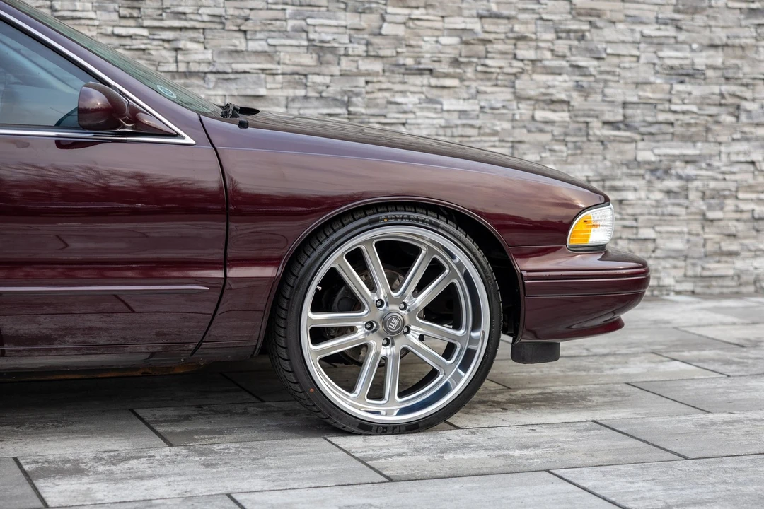 1995 Chevrolet Caprice - Image 8 of 21