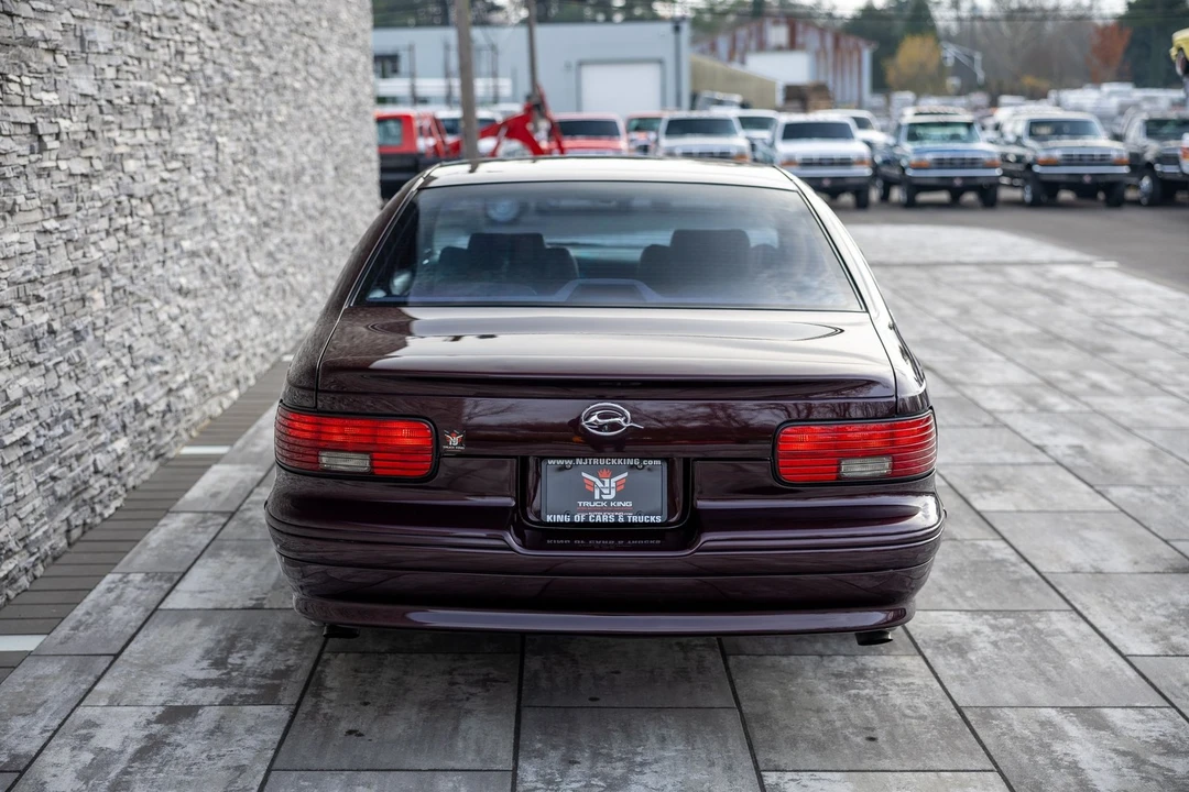 1995 Chevrolet Caprice - Image 12 of 21