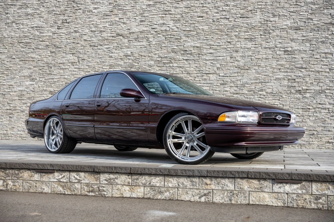 1995 Chevrolet Caprice - Image 2 of 21