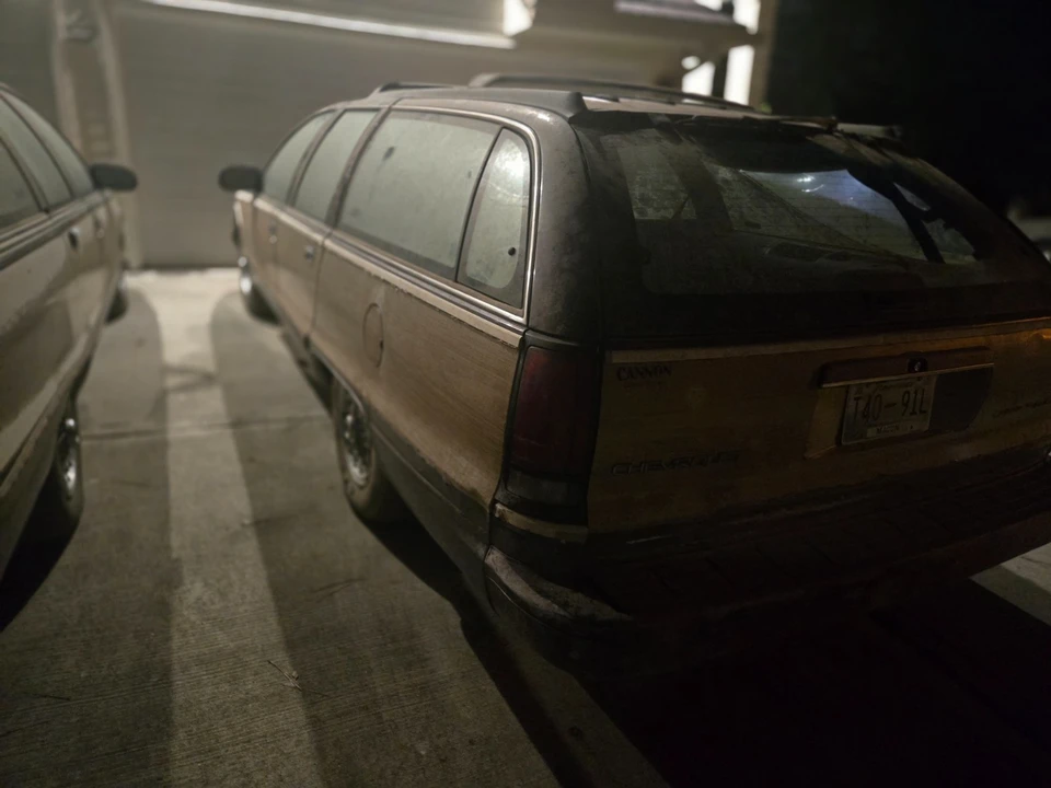 1995 Chevrolet Caprice - Image 10 of 31