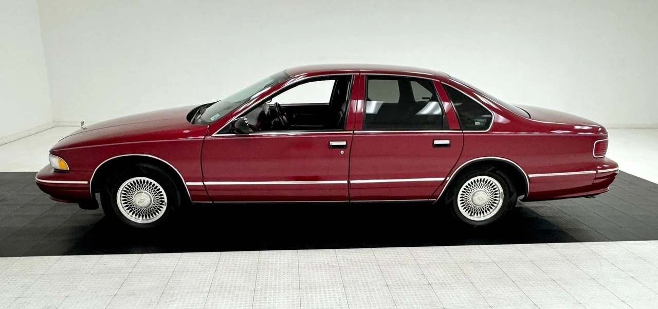 1995 Chevrolet Caprice - Image 2 of 12