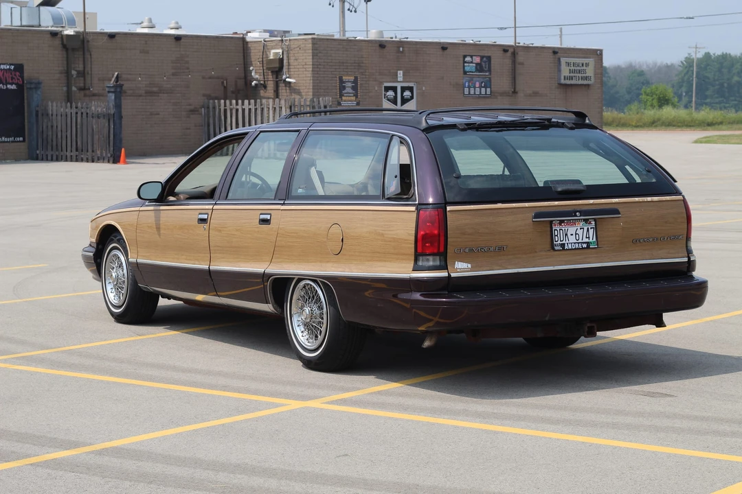 1995 Chevrolet Caprice - Image 10 of 31