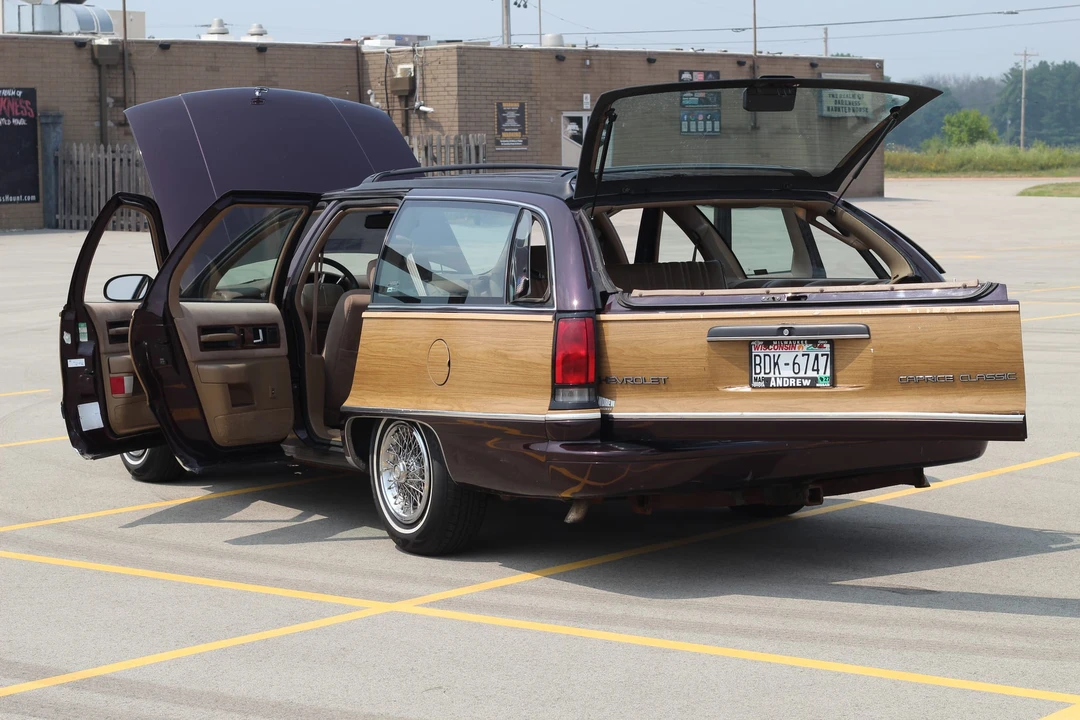 1995 Chevrolet Caprice - Image 14 of 31