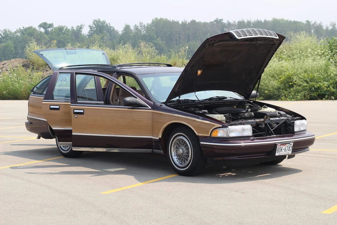 1995 Chevrolet Caprice - Image 16 of 31