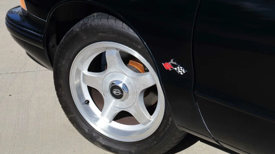 1995 Chevrolet Caprice - Image 17 of 21