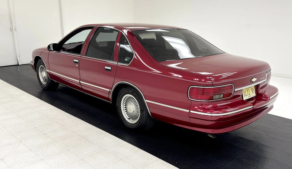 1995 Chevrolet Caprice - Image 3 of 21