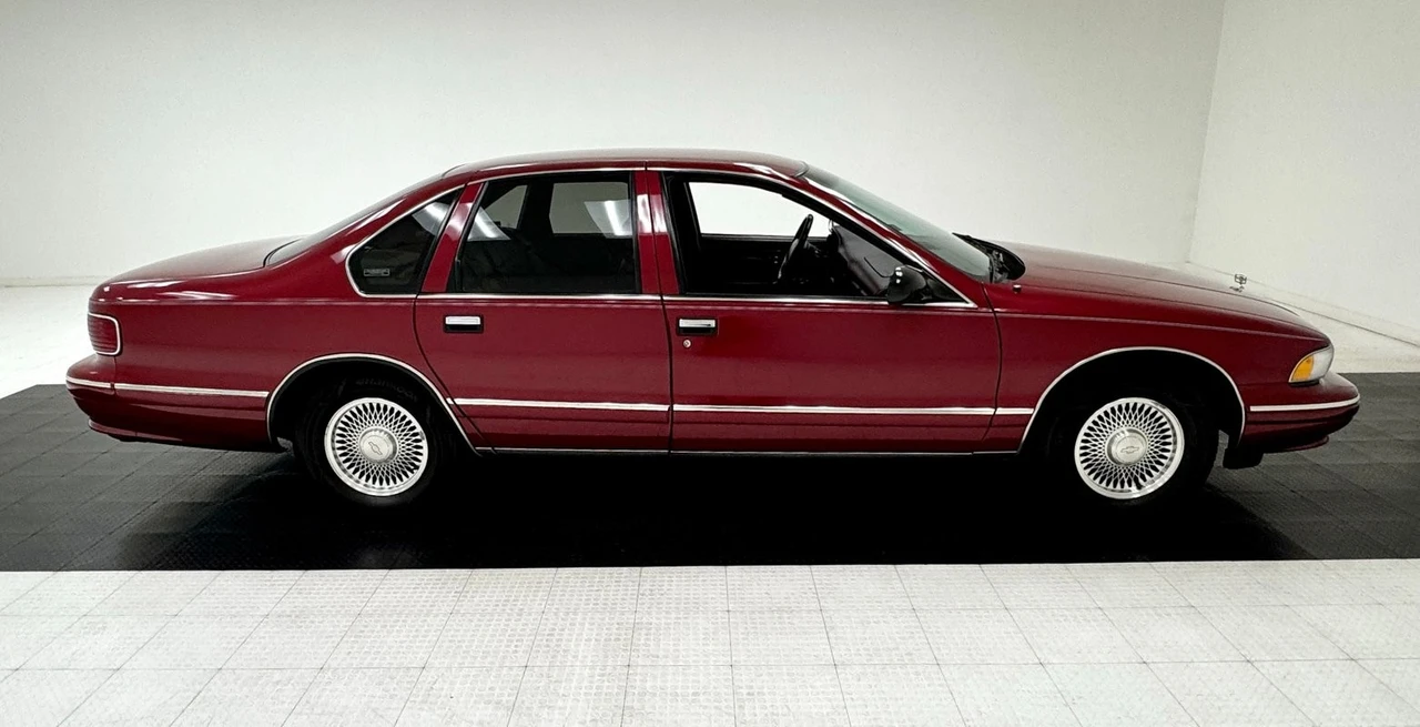 1995 Chevrolet Caprice - Image 6 of 12