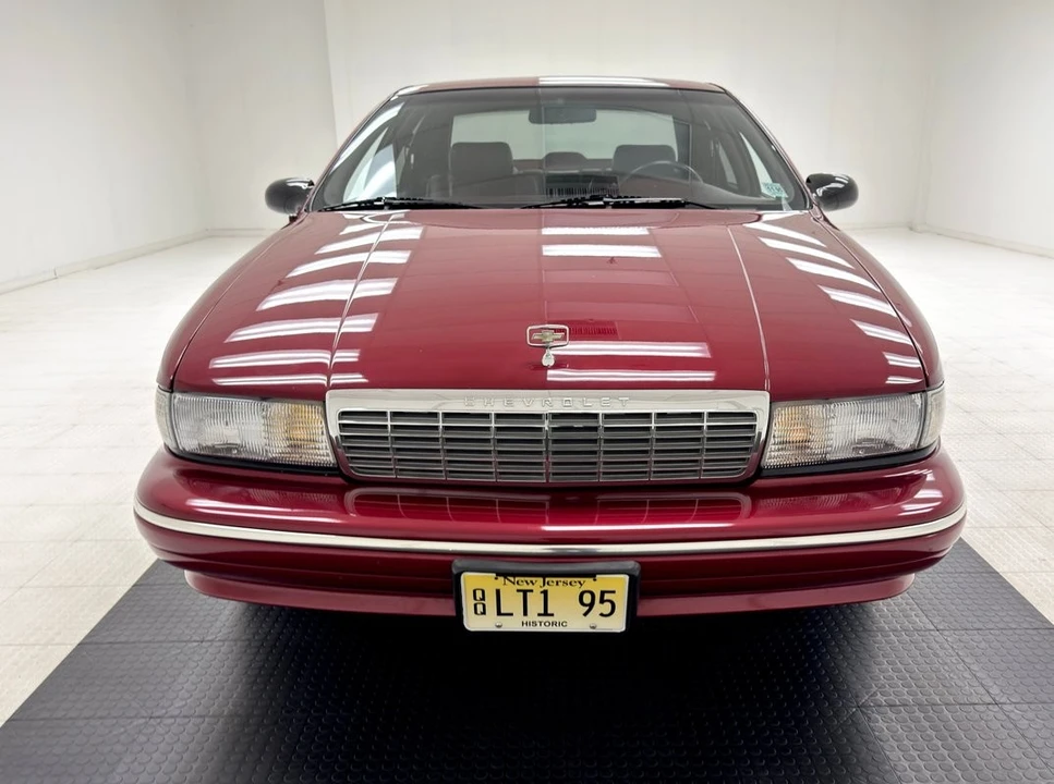1995 Chevrolet Caprice - Image 8 of 12