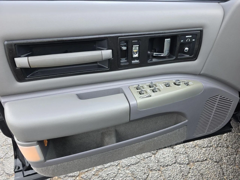 1995 Chevrolet Impala 7th Gen - Image 5 of 21